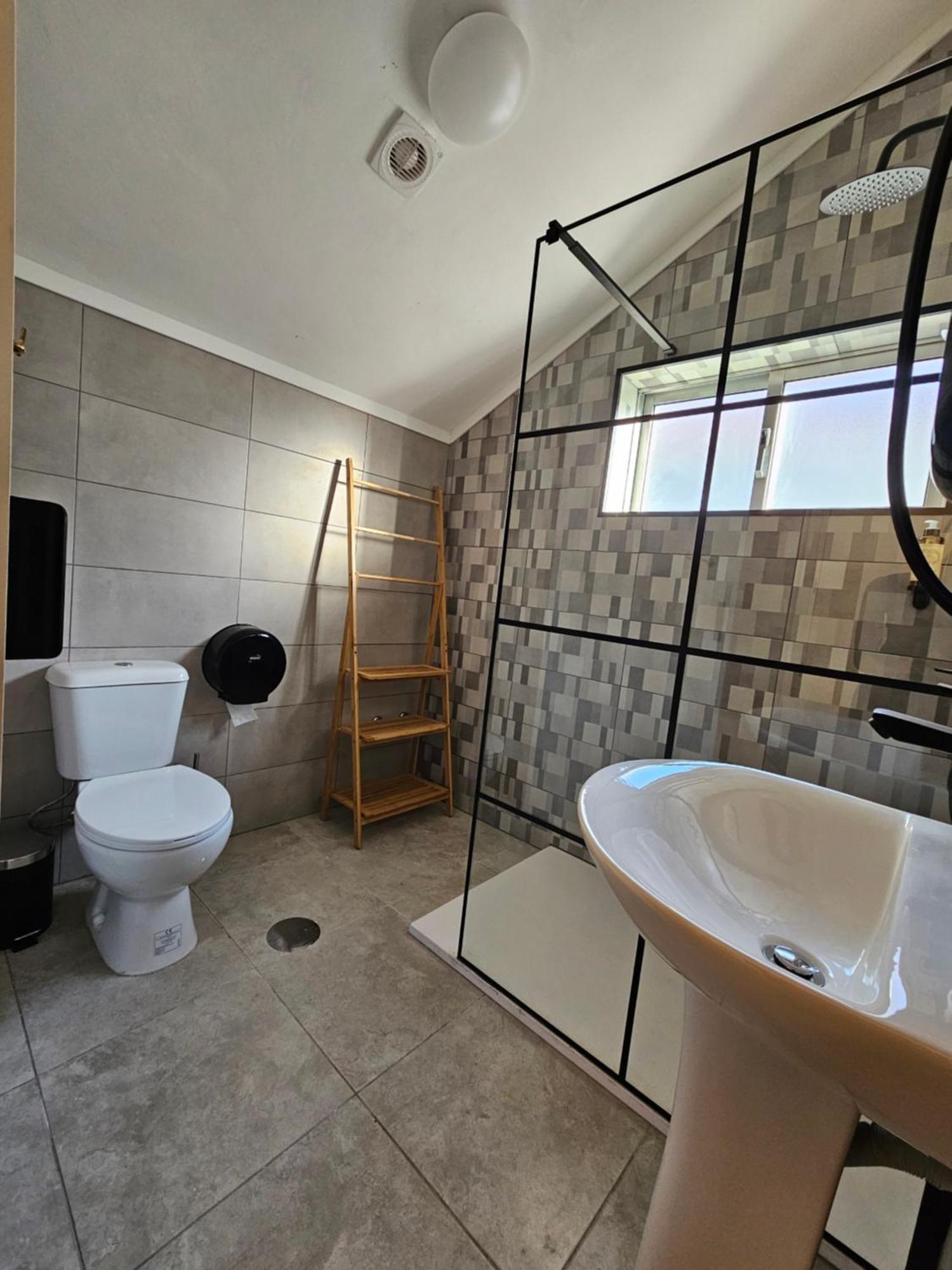 Aerostay Hostel *